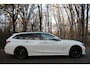 BMW 3-Serie 330e xDrive M-sport | Laser | HUD | Pano | Blind