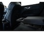 Volvo XC60 T6 Plug-in hybrid AWD Plus Dark | Adaptive cruise control | 360° parkeercamera | BLIS | Wegklapbare trekhaak | Panoramadak | Stoel en stuurwielverwarming | Lederen bekleding | Google infotainment | Parkeersensoren voor + achter