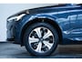 Volvo XC60 T6 Plug-in hybrid AWD Plus Dark | Adaptive cruise control | 360° parkeercamera | BLIS | Wegklapbare trekhaak | Panoramadak | Stoel en stuurwielverwarming | Lederen bekleding | Google infotainment | Parkeersensoren voor + achter