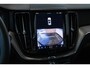 Volvo XC60 T6 Plug-in hybrid AWD Plus Dark | Adaptive cruise control | 360° parkeercamera | BLIS | Wegklapbare trekhaak | Panoramadak | Stoel en stuurwielverwarming | Lederen bekleding | Google infotainment | Parkeersensoren voor + achter