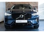 Volvo XC60 T6 Plug-in hybrid AWD Plus Dark | Adaptive cruise control | 360° parkeercamera | BLIS | Wegklapbare trekhaak | Panoramadak | Stoel en stuurwielverwarming | Lederen bekleding | Google infotainment | Parkeersensoren voor + achter