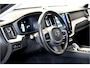 Volvo XC60 2.0 T6 AWD Long Range 293kW/399pk Aut8 Recharge Plus Bright BOWERS&WILKINS + PANORAMADAK + PILOT ASSIST + ADAPT.CRUISE + STOELVERWARMING V&A + STUURVERWARMING + CAMERA + PD-GLASS + GOOGLE DASH + KEYLESS ENTRY&GO + PARKSENSOREN V&A + 19" LM-VELGEN!!