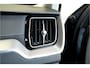 Volvo XC60 2.0 T6 AWD Long Range 293kW/399pk Aut8 Recharge Plus Bright BOWERS&WILKINS + PANORAMADAK + PILOT ASSIST + ADAPT.CRUISE + STOELVERWARMING V&A + STUURVERWARMING + CAMERA + PD-GLASS + GOOGLE DASH + KEYLESS ENTRY&GO + PARKSENSOREN V&A + 19" LM-VELGEN!!