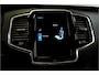 Volvo XC90 2.0 T8 AWD 287kW/390pk Aut8 Twin Engine Inscription 7P LUCHTVERING + PANORAMADAK + HARMAN/KARDON + ADAPT.CRUISE + 360 CAMERA + PILOT ASSIST + STOEL-&STUURVERWARMING + EL.TREKHAAK + HEAD-UP + BLIS + LANE ASSIST + PARKSENSOREN + 20" LM-VELGEN!!