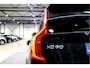 Volvo XC90 2.0 T8 AWD 287kW/390pk Aut8 Twin Engine Inscription 7P LUCHTVERING + PANORAMADAK + HARMAN/KARDON + ADAPT.CRUISE + 360 CAMERA + PILOT ASSIST + STOEL-&STUURVERWARMING + EL.TREKHAAK + HEAD-UP + BLIS + LANE ASSIST + PARKSENSOREN + 20" LM-VELGEN!!