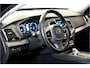 Volvo XC90 2.0 T8 AWD 287kW/390pk Aut8 Twin Engine Inscription 7P LUCHTVERING + PANORAMADAK + HARMAN/KARDON + ADAPT.CRUISE + 360 CAMERA + PILOT ASSIST + STOEL-&STUURVERWARMING + EL.TREKHAAK + HEAD-UP + BLIS + LANE ASSIST + PARKSENSOREN + 20" LM-VELGEN!!