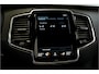 Volvo XC90 2.0 T8 AWD 287kW/390pk Aut8 Twin Engine Inscription 7P LUCHTVERING + PANORAMADAK + HARMAN/KARDON + ADAPT.CRUISE + 360 CAMERA + PILOT ASSIST + STOEL-&STUURVERWARMING + EL.TREKHAAK + HEAD-UP + BLIS + LANE ASSIST + PARKSENSOREN + 20" LM-VELGEN!!