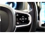 Volvo XC90 2.0 T8 AWD 287kW/390pk Aut8 Twin Engine Inscription 7P LUCHTVERING + PANORAMADAK + HARMAN/KARDON + ADAPT.CRUISE + 360 CAMERA + PILOT ASSIST + STOEL-&STUURVERWARMING + EL.TREKHAAK + HEAD-UP + BLIS + LANE ASSIST + PARKSENSOREN + 20" LM-VELGEN!!
