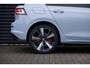 Volkswagen Golf 8.5 1.5 eHybrid GTE / IQ Light / 3 zone airco / Apple Carplay / Ice Blue Metallic / ACC Cruise Control