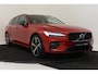 Volvo V60 B4 (M-HYBRID) PLUS DARK -GEVENT.LEDER|CAMERA|TREKHAAK|ADAP.CRUISE|POWER-SEATS|19"