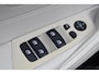 BMW 5-Serie Touring 520i High Executive * M-Sportpakket * Trekhaak * Panoramadak * Comfortstoelen *
