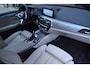 BMW 5-Serie Touring 520i High Executive * M-Sportpakket * Trekhaak * Panoramadak * Comfortstoelen *
