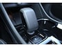 Volvo XC40 B4 AUT7 197PK Plus Black Edition, Panoramisch Schuif-/Kanteldak, Adaptieve Cruise Control met Pilot Assist, Premium Audio by Harman Kardon, Elektrisch bedienbare bestuurdersstoel met geheugen, 360 Parkeercamera, Park Assist voor + achter, Verwarmbare voorstoelen + stuurwiel, Adaptieve koplampen, 20'' Lichtmetalen wielen