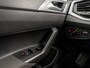 Volkswagen Polo 2.0 TSI GTI 200Pk Automaat (VIRTUAL COCKPIT, APPLE CARPLAY, GROOT NAVI, BEATS AUDIO, KEYLESS, SPORTSTOELEN, STOELVERWARMING, CRUISE, LED KOPLAMPEN, PARKEERSENSOREN, NIEUWSTAAT)