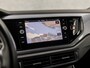 Volkswagen Polo 2.0 TSI GTI 200Pk Automaat (VIRTUAL COCKPIT, APPLE CARPLAY, GROOT NAVI, BEATS AUDIO, KEYLESS, SPORTSTOELEN, STOELVERWARMING, CRUISE, LED KOPLAMPEN, PARKEERSENSOREN, NIEUWSTAAT)