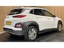 Hyundai Kona Electric EV Fashion 64 kWh|FACELIFT|3-FASE|LEDER|DAKJE|HEAD-UP|ACC|CAMERA|CARPLAY|NAVI|NL- AUTO|NAP|INCL. BTW|1e EIG.|
