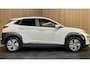 Hyundai Kona Electric EV Fashion 64 kWh|FACELIFT|3-FASE|LEDER|DAKJE|HEAD-UP|ACC|CAMERA|CARPLAY|NAVI|NL- AUTO|NAP|INCL. BTW|1e EIG.|