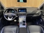 Hyundai Kona Electric EV Fashion 64 kWh|FACELIFT|3-FASE|LEDER|DAKJE|HEAD-UP|ACC|CAMERA|CARPLAY|NAVI|NL- AUTO|NAP|INCL. BTW|1e EIG.|