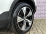 Volvo XC40 Recharge P8 AWD R-Design | Trekhaak | Blis | 360º Camera | Adaptieve cruise controle | Memory | Camera | Warmte Pomp | Stoel + Stuur verwarming |