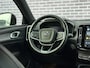 Volvo XC40 Recharge P8 AWD R-Design | Trekhaak | Blis | 360º Camera | Adaptieve cruise controle | Memory | Camera | Warmte Pomp | Stoel + Stuur verwarming |