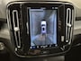 Volvo XC40 Recharge P8 AWD R-Design | Trekhaak | Blis | 360º Camera | Adaptieve cruise controle | Memory | Camera | Warmte Pomp | Stoel + Stuur verwarming |