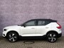Volvo XC40 Recharge P8 AWD R-Design | Trekhaak | Blis | 360º Camera | Adaptieve cruise controle | Memory | Camera | Warmte Pomp | Stoel + Stuur verwarming |