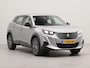 Peugeot e-2008 EV Active Pack 50 kWh | Apple Carplay & Android Auto | Cruise Control | Keyless Start | Lane Assist | Navigatie | DAB |