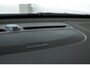 Volvo XC40 B4 Plus Dark | Trekhaak Semi-elektrisch | Adaptieve Cruise Control | Pilot Assist | Verwarmbare voorstoelen | Verwarmbaar stuurwiel | Blind Spot Information System | Verwarmbare voorruit | Parkeercamera | Parkeersensoren voor + achter |