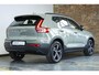 Volvo XC40 B4 Plus Dark | Trekhaak Semi-elektrisch | Adaptieve Cruise Control | Pilot Assist | Verwarmbare voorstoelen | Verwarmbaar stuurwiel | Blind Spot Information System | Verwarmbare voorruit | Parkeercamera | Parkeersensoren voor + achter |