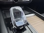 Volvo XC60 2.0 T6 Plug-in hybrid AWD Ultra Dark | FACELIFT !! | Trekhaak | LUCHTVERING | Harman/Kardon | 360º Camera | Panorama-Schuifdak | Adaptieve Cruise controle | Blis |