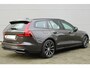 Volvo V60 T6 Automaat Plug-in hybrid AWD Plus Dark | Harman/Kardon Premium Geluidssysteem | Elektrisch Verwarmbare Voorruit | Trekhaak Semi Elektrisch Inklapbaar | Elektrisch Verstelbare Voorstoelen | Stoelverwarming Voor- en Achter | Stuurverwarming | Lederen Bekleding | 360 Graden Parkeercamera | BLIS Dodehoekdetectie |