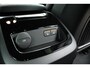 Volvo V60 T6 Automaat Plug-in hybrid AWD Plus Dark | Harman/Kardon Premium Geluidssysteem | Elektrisch Verwarmbare Voorruit | Trekhaak Semi Elektrisch Inklapbaar | Elektrisch Verstelbare Voorstoelen | Stoelverwarming Voor- en Achter | Stuurverwarming | Lederen Bekleding | 360 Graden Parkeercamera | BLIS Dodehoekdetectie |