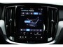 Volvo V60 T6 Automaat Plug-in hybrid AWD Plus Dark | Harman/Kardon Premium Geluidssysteem | Elektrisch Verwarmbare Voorruit | Trekhaak Semi Elektrisch Inklapbaar | Elektrisch Verstelbare Voorstoelen | Stoelverwarming Voor- en Achter | Stuurverwarming | Lederen Bekleding | 360 Graden Parkeercamera | BLIS Dodehoekdetectie |