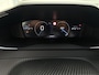 Peugeot 2008 Allure Pack 1.2 Turbo 100pk | DODEHOEKBEW. | STOELVERW. | KEYLESS ENTRY | GRIPCONTROL | 360° CAMERA | NAVI |