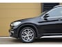 BMW X1 sDrive20i Orange Edition II * Head-up * Trekhaak * Panoramadak *