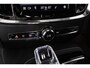 Volvo V60 T6 Plug-in hybrid AWD Plus Dark | Adaptive Cruise Control | 360° Parkeercamera | BLIS | Stoelverwarming | Stuurwielverwarming | Wegklapbare trekhaak | Harman Kardon Premium Audio | Google infotainment | Parkeersensoren voor + achter