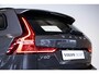 Volvo V60 B4 Plus Dark | Elektrisch verstelbare stoelen | Semi Elektrische Wegklapbare Trekhaak | Stuurverwarming | Adaptive cruise control | Parkeercamera | Parkeersensoren voor + achter | Stoelverwarming | Parkeerverwarming