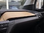 BMW i3 Range Extender Comfort | Adaptieve Cruise control | Navigatie | Achteruitrijcamera | Lederen bekleding | Verwarmde Voorstoelen | Panoramadak |