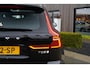 Volvo XC60 2.0 T8 Twin Engine AWD R-Design | Dealer onderhouden | Bowers & Wilkins | Luchtvering | Trekhaak | Head-up display | Parkeercamera | Standkachel | Panoramisch schuif/kanteldak | Apple CarPlay | Adaptieve cruise control | BLIS |