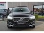 Volvo XC60 2.0 T8 Twin Engine AWD R-Design | Dealer onderhouden | Bowers & Wilkins | Luchtvering | Trekhaak | Head-up display | Parkeercamera | Standkachel | Panoramisch schuif/kanteldak | Apple CarPlay | Adaptieve cruise control | BLIS |