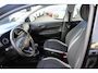 Hyundai i10 1.0 5-zits Automaat/Cruise control/Bluetooth/Parkeersensoren/Stoelverwarming/Stuurverwarming/Airco/Licht metalen velgen