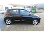 Hyundai i10 1.0 Comfort Smart 5-zits Automaat/Cruise control/Bluetooth/Parkeersensoren/Stoelverwarming/Stuurverwarming/Airco/Licht metalen velgen