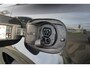 Land Rover Defender 110 P300e 110 X-Dynamic SE | Schuif/Kantel dak | Stoel / Stuur Verwarming | Meridian |