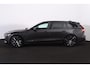 Volvo V60 T6 Recharge AWD Plus Dark - IntelliSafe Assist & Surround - 360º Camera - Harman/Kardon audio - Adaptieve LED koplampen - Verwarmde voorstoelen, stuur & achterbank - Parkeersensoren voor & achter - Elektr. bedienb. voorstoelen met geheugen - Extra getint glas - Elektr. inklapbare trekhaak - 18' LMV