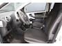 Toyota Aygo 1.0 VVT-i Now - AIRCO - NAVIGATIE - APK 11-26 - PDC - 5-DEURS