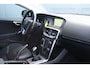 Volvo V40 1.6 T3 150PK Momentum - NAVIGATIE - LAGE KM. STAND - NL AUTO - TREKHAAK