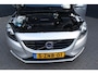 Volvo V40 1.6 T3 150PK Momentum - NAVIGATIE - LAGE KM. STAND - NL AUTO - TREKHAAK