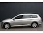 Volkswagen Passat Variant 1.6 TDI EURO 6 Business Edition R - NAVIGATIE - CAMERA - TREKHAAK