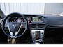 Volvo V40 2.0 D2 EURO 6 Ocean Race Business - LEDER - CAMERA - XENON - NAVIGATIE - TREKHAAK