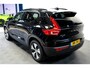 Volvo XC40 1.5 T4 Plug-in Hybrid 155kW/211pk DCT7 Plus Dark FACELIFT! HARMAN/KARDON PREMIUM + EL.TREKHAAK + CLIMA + CRUISE + NAVI SENSUS + LANE ASSIST + SPORTSTOELEN + KEYLESS ENTRY&GO + EL.ACHTERKLEP + CAMERA + PD-GLASS + PARKSENSOREN V&A + 18" LM-VELGEN!!